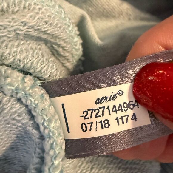 Aerie size S oversized cowl neck sweatshirt - Picture 11 of 11